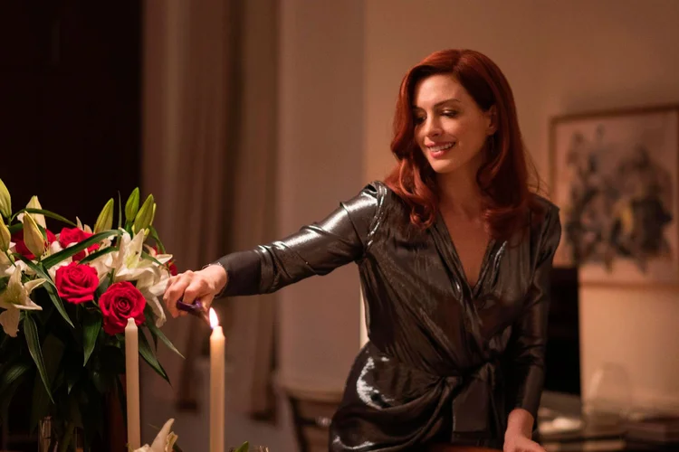Anne Hathaway: atriz é um dos destaques da série Modern Love, da Amazon Prime (Amazon/Divulgação)