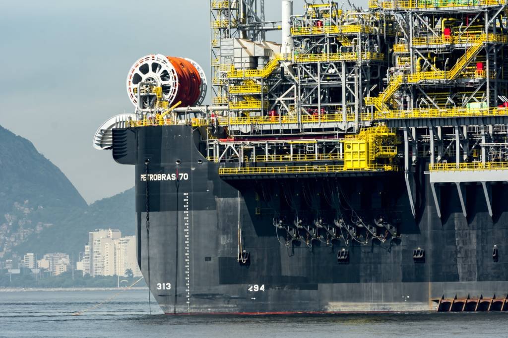 Plataforma de petróleo da Petrobras na Baía de Guanabara (André Motta de Souza/Agência Petrobras/Divulgação)