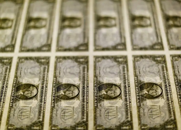 Dólar: moeda teve alta nos dias anteriores (Gary Cameron/Reuters)