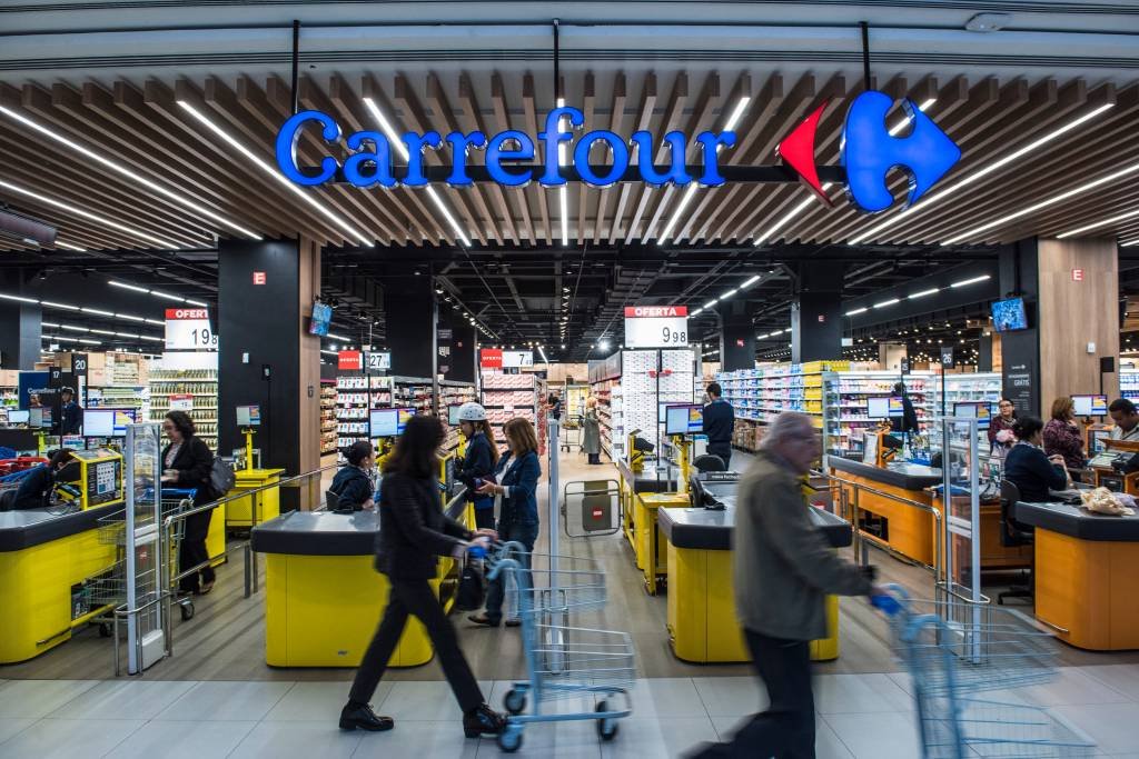 Carrefour compra 30 lojas da rede Makro para acelerar Atacadão