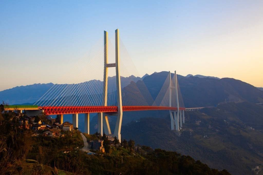 Ponte Duge, na China: conceito de capital ponte se refere à habilidade de profissionais se conectarem com profissionais de áreas distantes e de diferentes habilidades (ShakyIsles/Wikimedia Commons)