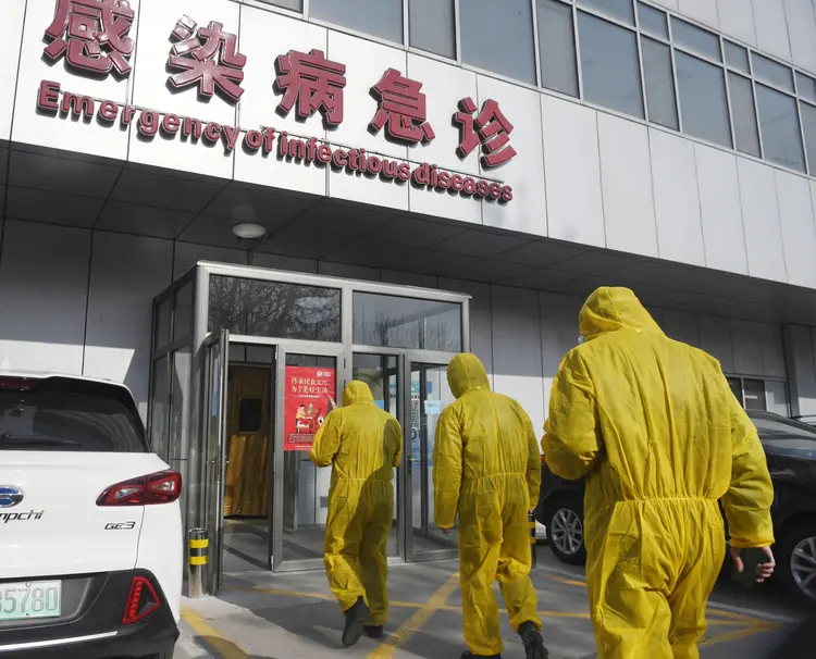 China: médico foi um dos primeiros a divulgar os riscos da infecção do coronavírus (Kyodo News/Getty Images)