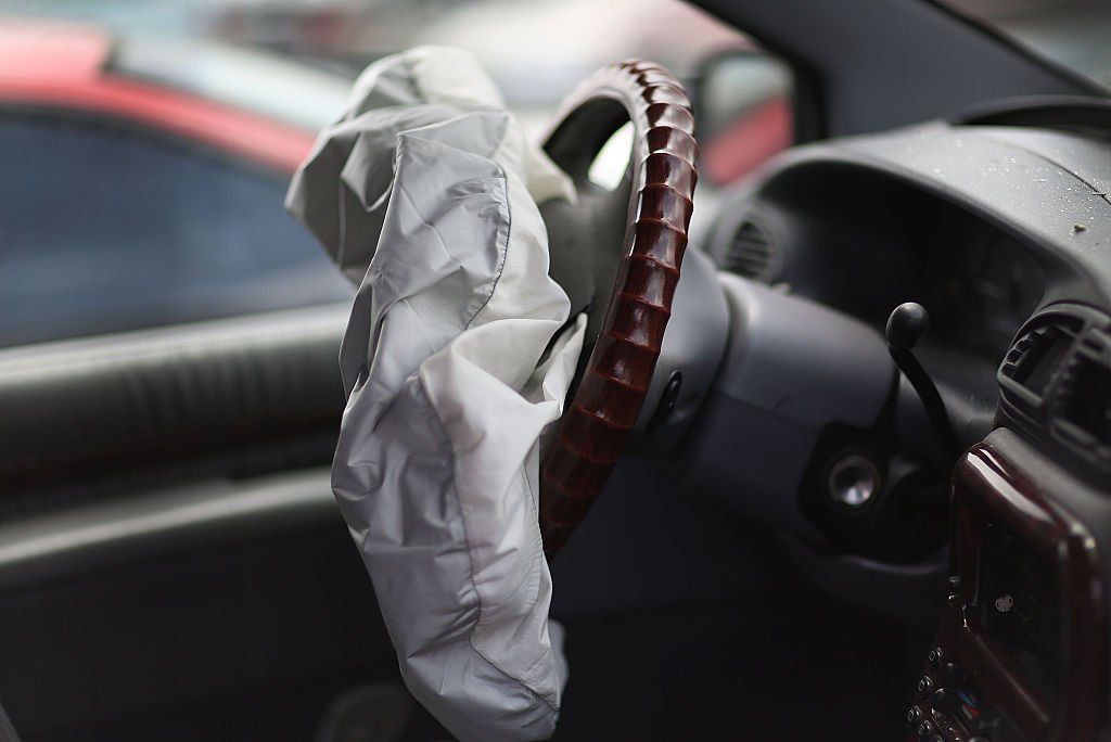 Defeito em airbag pode afetar 2,7 milhões de carros no Brasil