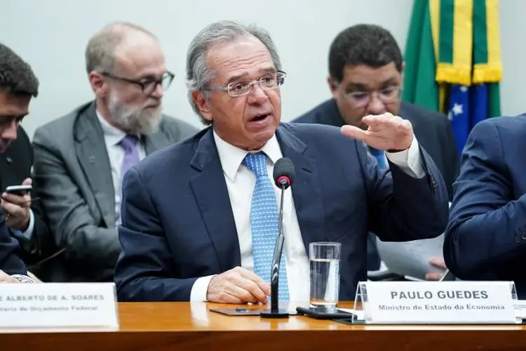 Guedes: ministro é criticado por ter chamado funcionários públicos de "parasitas" (Pablo Valadares/Agência Câmara)