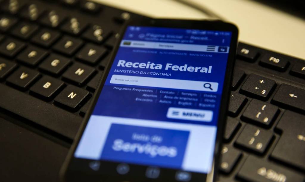Receita Federal: O crédito bancário será pago para 179.065 contribuintes (Marcello Casal/Agência Brasil)