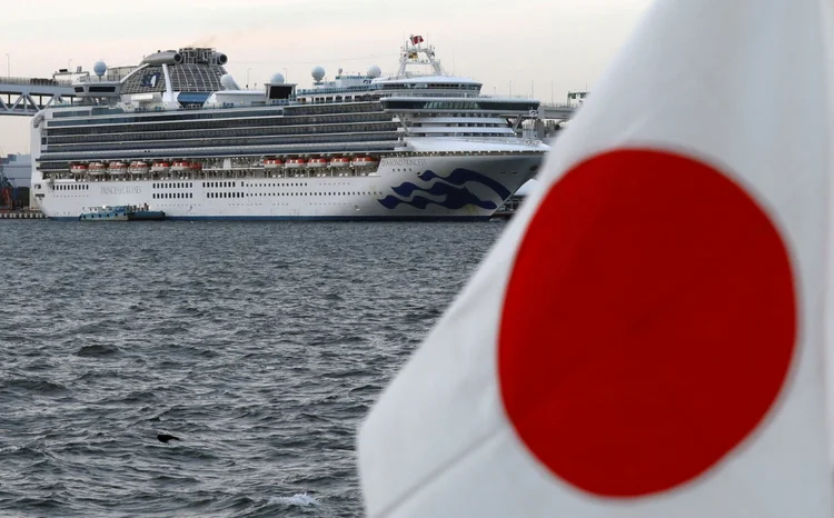 DIAMOND PRINCESS: navio em quarentena no Japão é operado pela Carnvial, companhia que faturou 20 bilhões de dólares em 2019 / REUTERS/Kim Kyung-Hoon