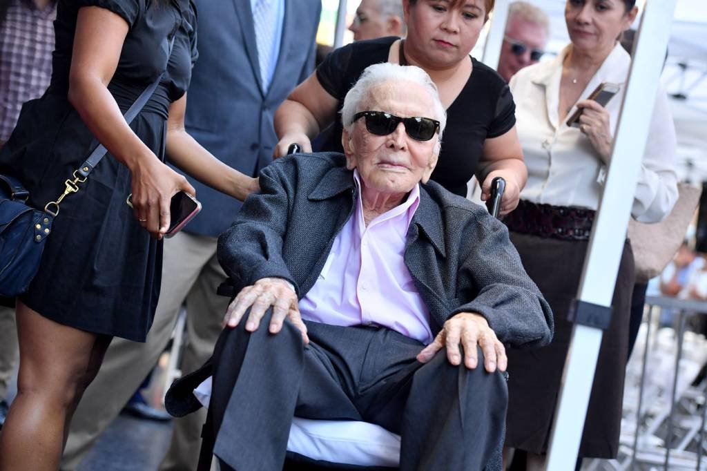 Lenda de Hollywood, ator americano Kirk Douglas morre aos 103 anos