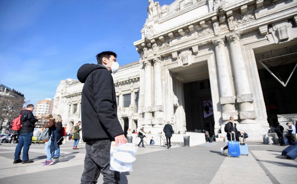 Após fortes quedas devido ao coronavírus, bolsas da Europa voltam a cair