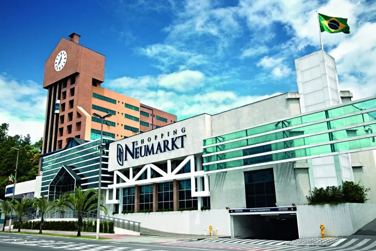 Neumarkt, shopping da Almeida Junior: líder no segmento de shopping centers na região Sul (Neumarkt/Divulgação)