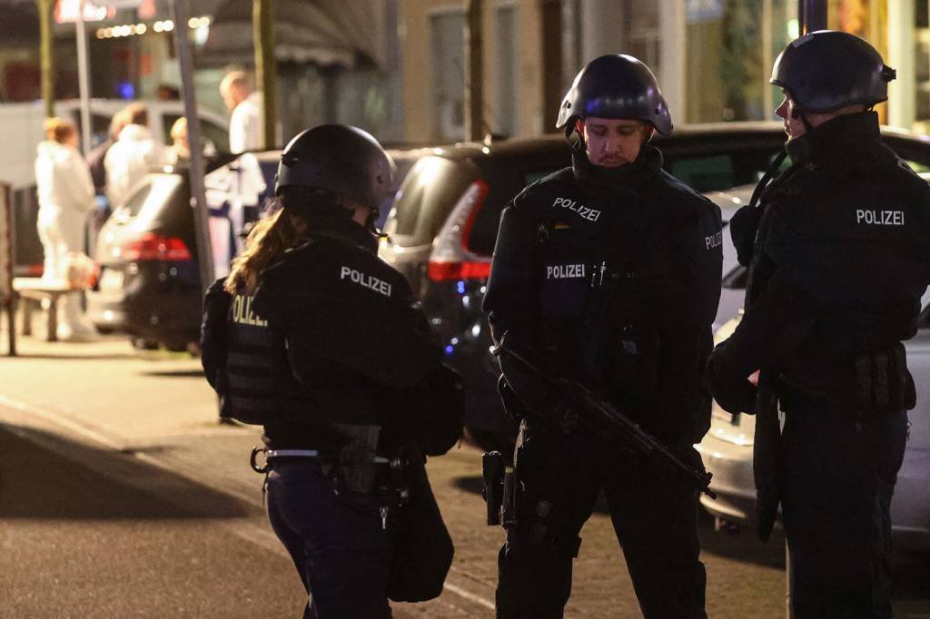 Ataque a tiros deixa ao menos 8 mortos na Alemanha