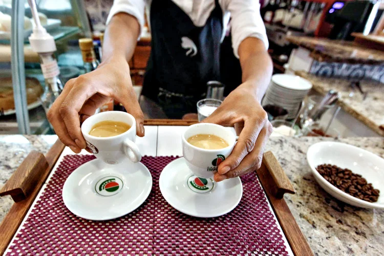 PMI: a atividade de serviços do Brasil voltou a registrar baixa em janeiro depois de quatro meses de expansão (Nacho Doce/Reuters)