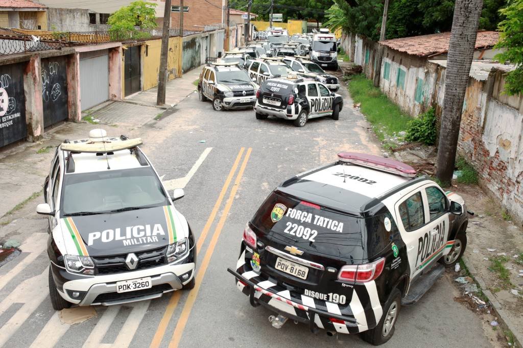 O que poderia ocorrer aqui caso o poder de utilizar 400 000 policiais ficasse concentrado na União? (Lucas Moura/Reuters)