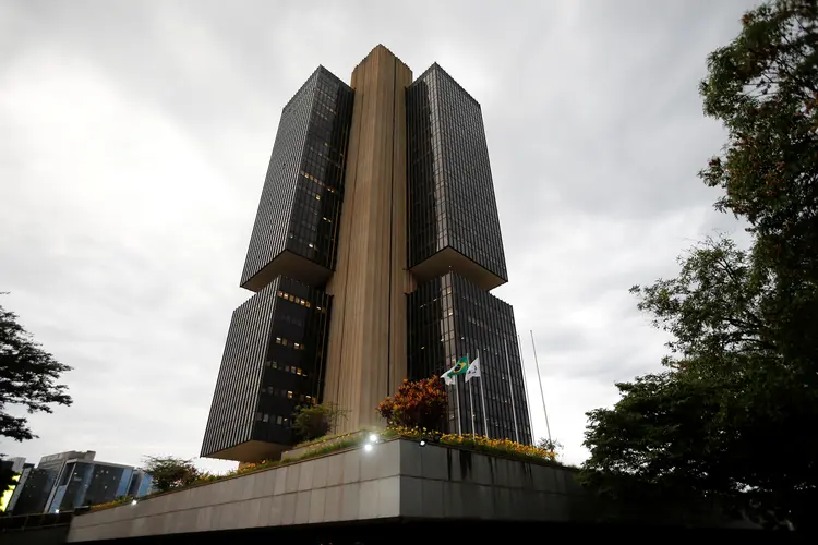 Banco Central: para o fechamento de 2020, nove instituições estimam manutenção da Selic no nível atual, enquanto sete projetam taxa de 4,0% (Adriano Machado/Reuters)