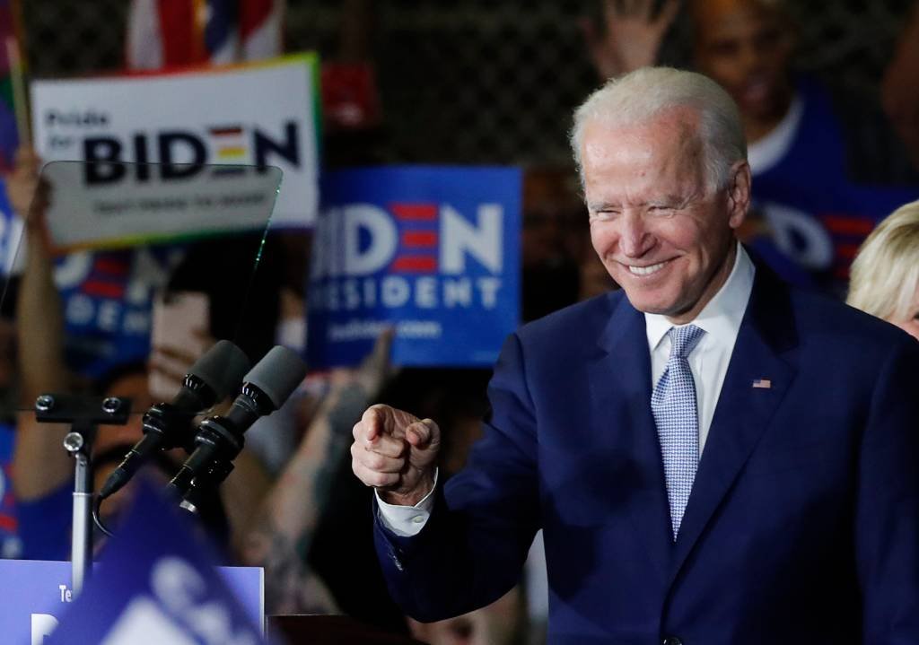 Em projeções, Biden vence em nove estados e Sanders em quatro