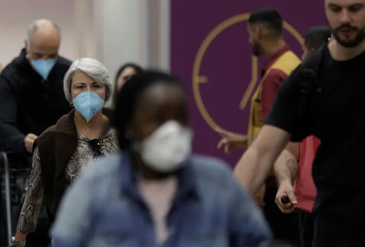 Brasil: Segundo último balanço do Ministério da Saúde, deste sábado (07), o número de infectados no país está em 19 (Ricardo Moraes/Reuters)