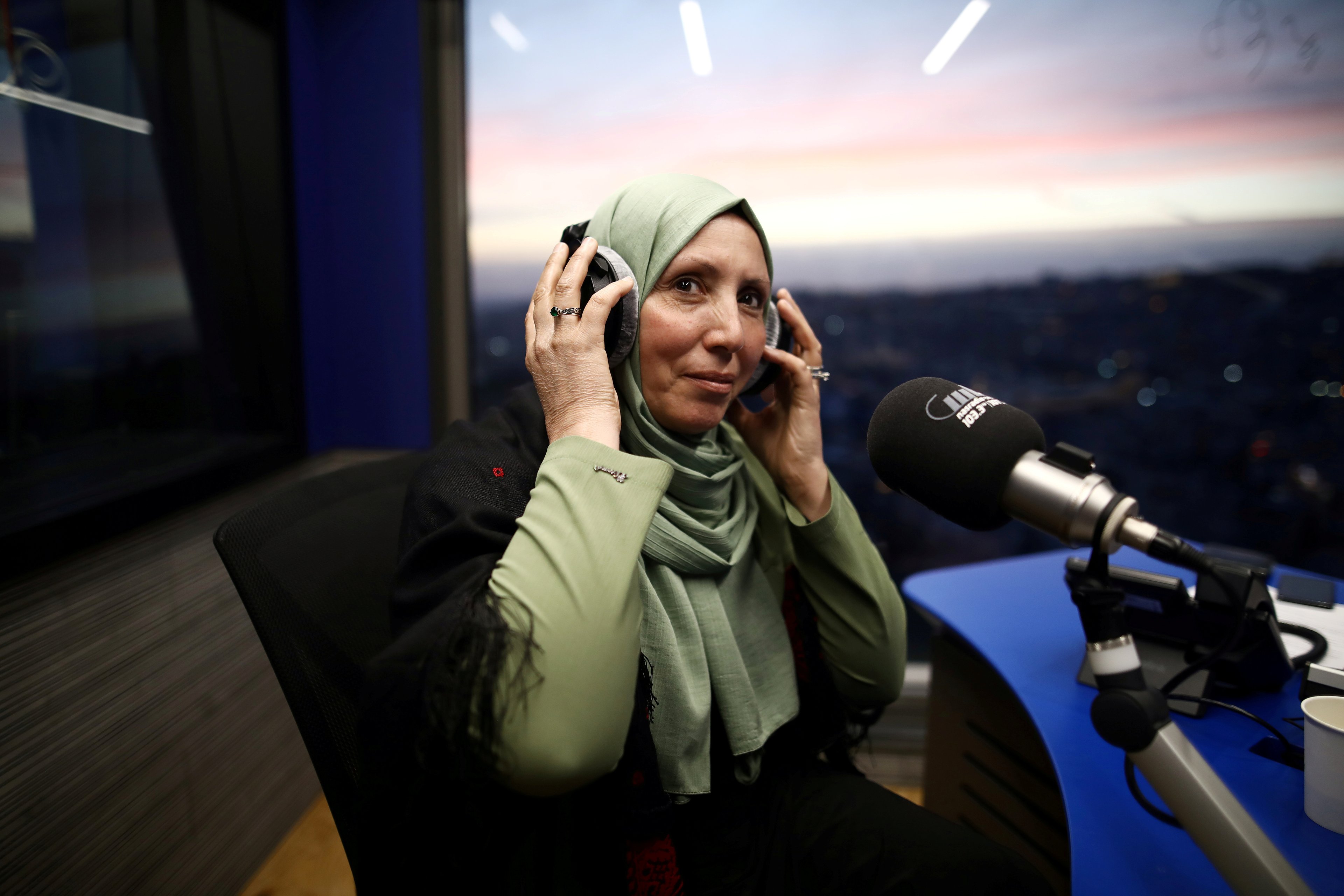 "Olhem além do véu", diz primeira parlamentar israelense a usar hijab