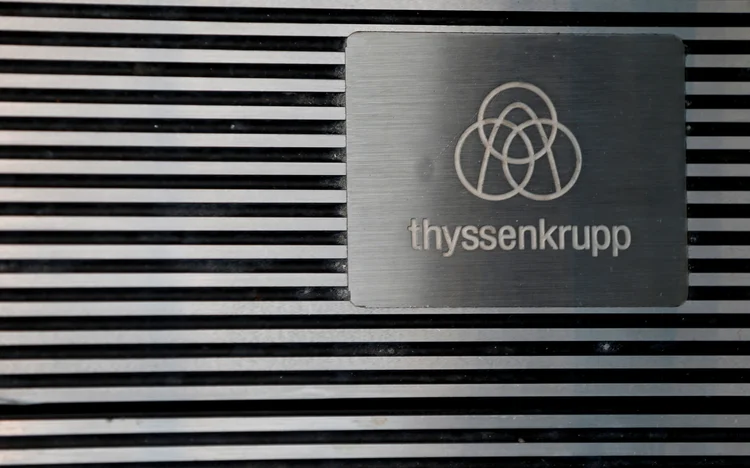 Logo da Thyssenkrupp em área de testes de elevadores em Rottweil, Alemanha (Michaela Rehle/Reuters)