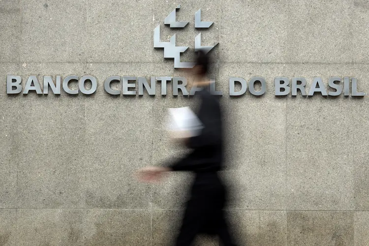 Prédio do Banco Central: dólar pode atravessar linha divisória a depender da reação do mercado à Ata do Copom (Ueslei Marcelino/Reuters)