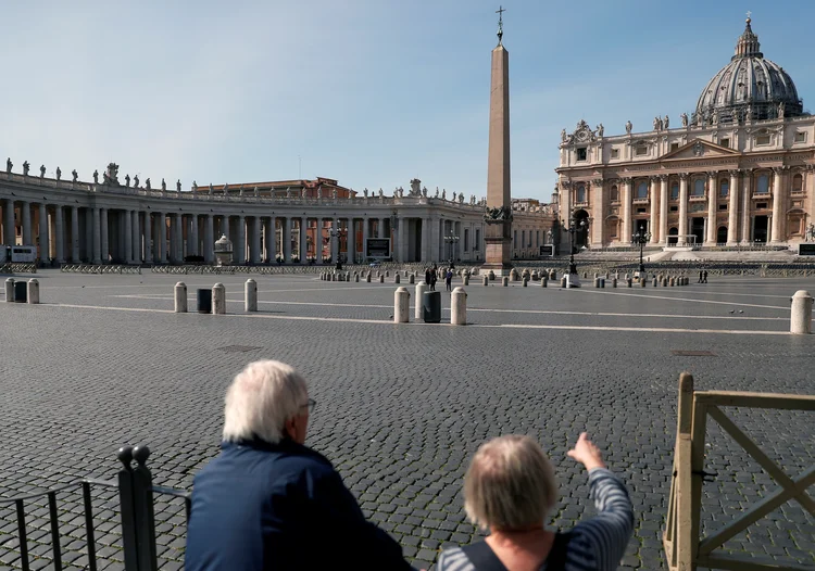 Coronavírus: italianos devem evitar sair de casa pelas próximas três semanas (Guglielmo Mangiapane/Reuters)