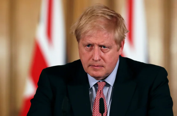 Reino Unido: governo determinou que as pessoas com coronavírus deverão ficar em casa por 14 dias (Simon Dawson/Reuters)
