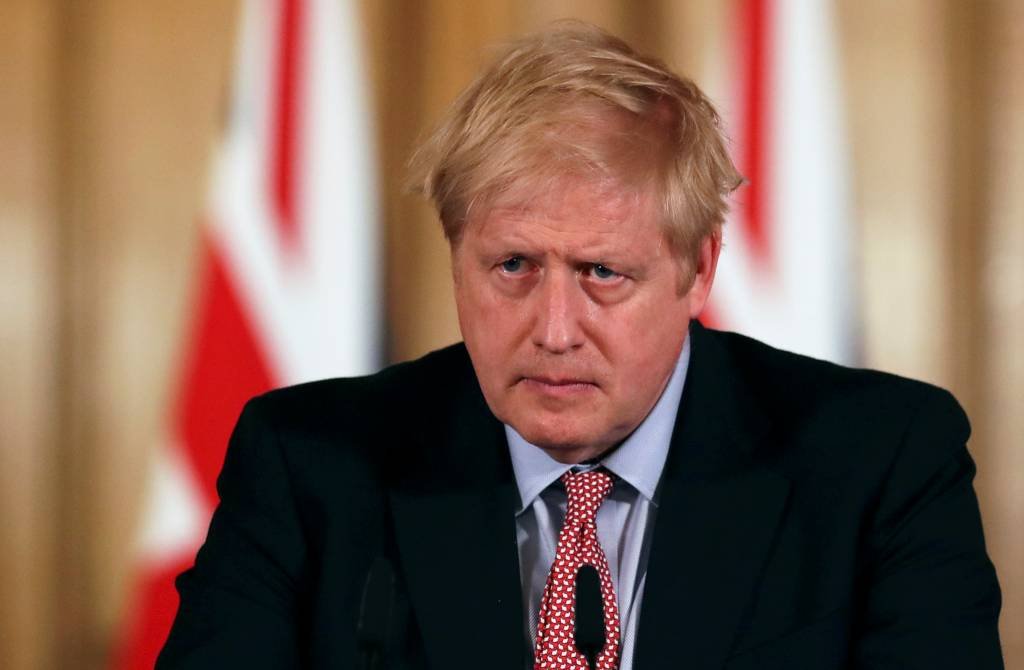 Boris Johnson segue na UTI, mas sem uso de respirador