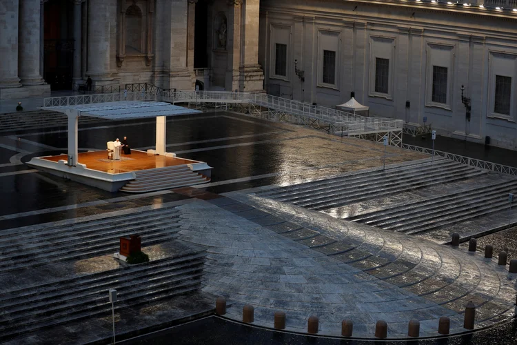 Vaticano: benção do papa Francisco foi dada em meio à pandemia de coronavírus (Yara Nardi/Reuters)