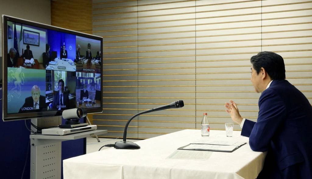 À distância, ministros do G7 debatem coronavírus por videoconferência