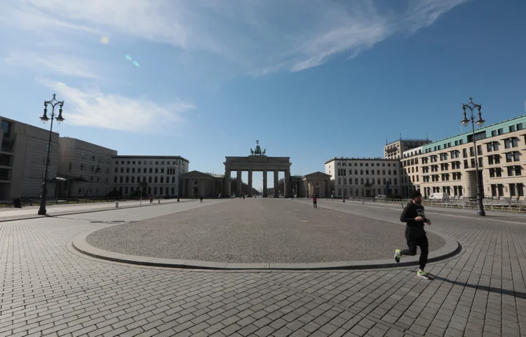 A Porta de Brandemburgo, na cidade de Berlim, capital da Alemanha (Reinhard Krause/Reuters)