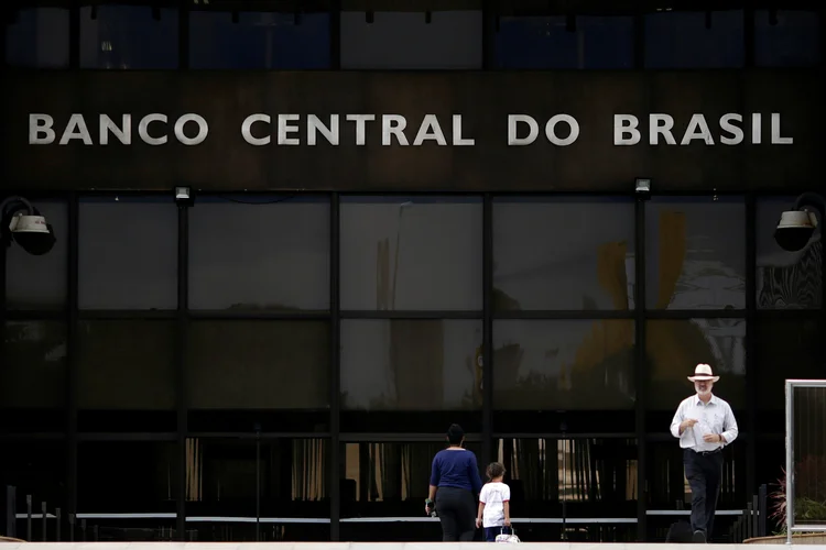 Inadimplência: Os quatro maiores bancos do país (Itaú Unibanco, Bradesco, Santander e Banco do Brasil) destinaram R$ 28 bilhões para bancar possíveis calotes de empréstimos concedidos no passado (Ueslei Marcelino/Reuters)