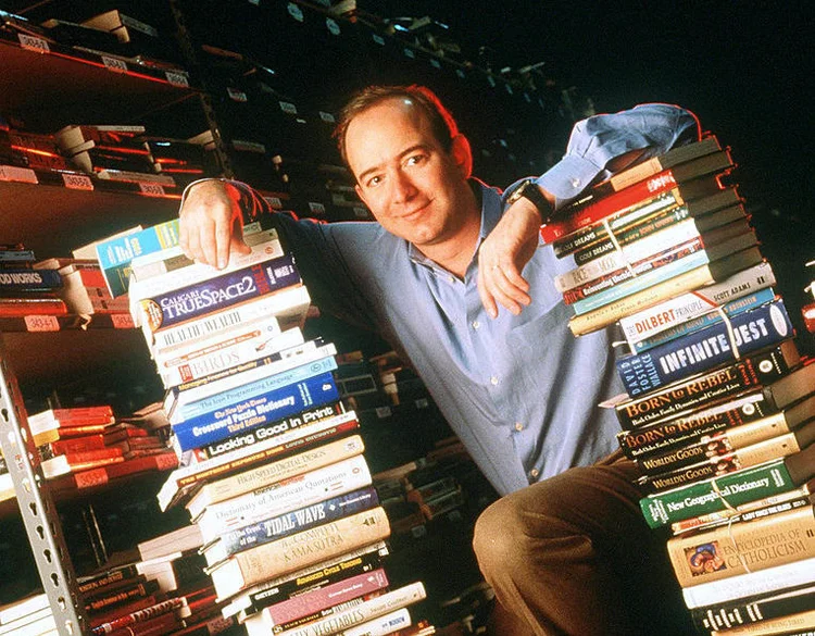 Jeff Bezos em foto de 1997: Amazon é um dos poucos casos de sucesso que sobreviveram à bolha da internet  (Paul Souders/Getty Images)