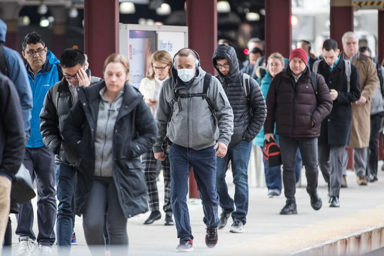 Estados Unidos: casos de coronavírus foram relatados em todos os 50 Estados norte-americano e no Distrito de Columbia. (Bloomberg/Getty Images)
