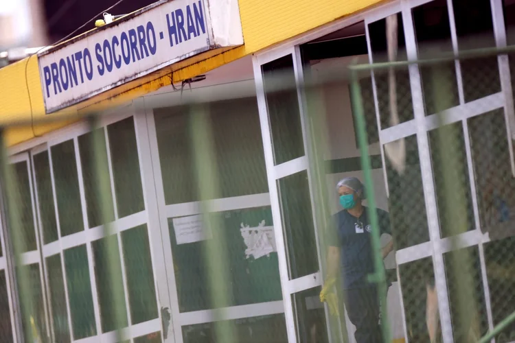 Hospital: são 200 casos de coronavírus no Brasil segundo boletim deste domingo, 15 (Adriano Machado/Reuters)