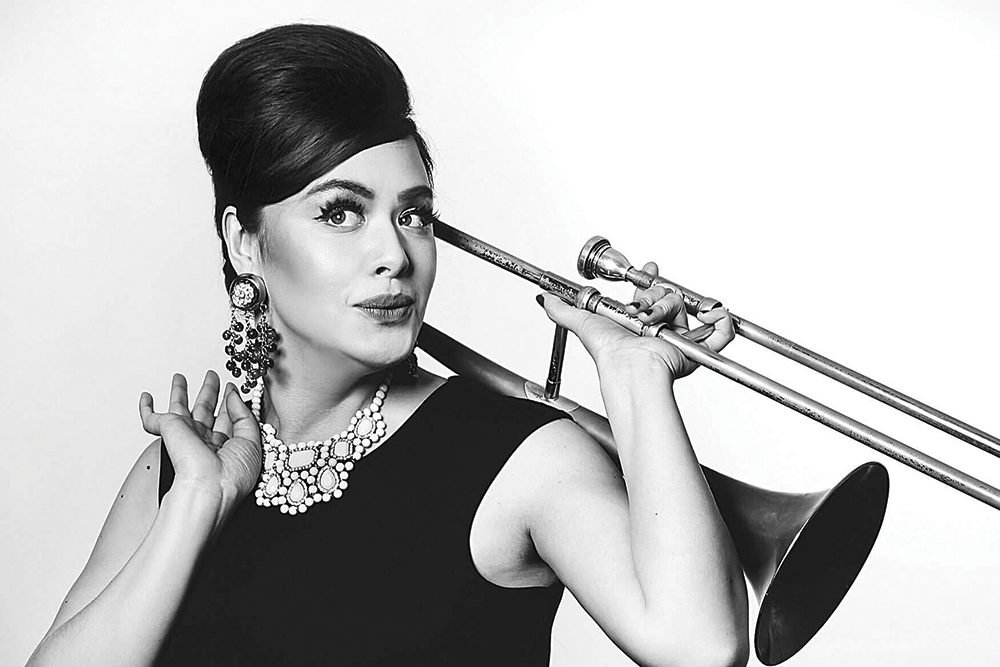 Audrey Ochoa: trombone afinado e senso de humor afiado  (Divulgação/Divulgação)