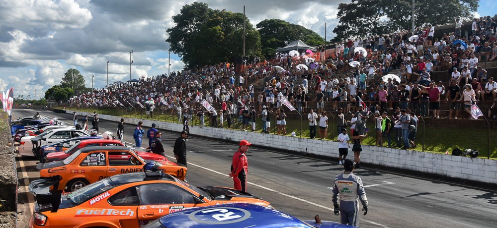 Super Drift Brasil sela acordo com a Sparco