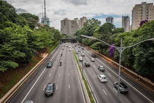 Mais de um milhão de pessoas estão sem energia em São Paulo