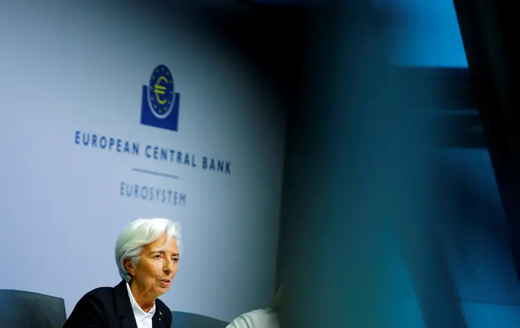 Christine Lagarda, do Banco Central Europeu: agentes dos mercados têm expectativa de corte coordenado de juros (Ralph Orlowski/File Photo/Reuters)