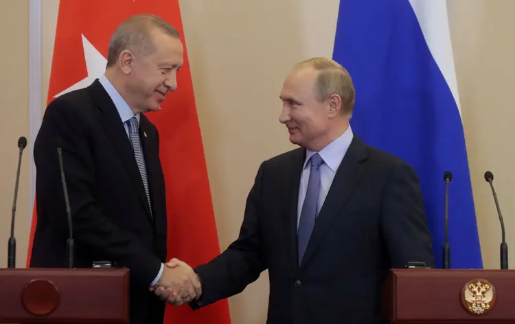 Erdogan e Putin, em 2019: desavenças podem complicar situação na Síria (File Photo/Reuters)