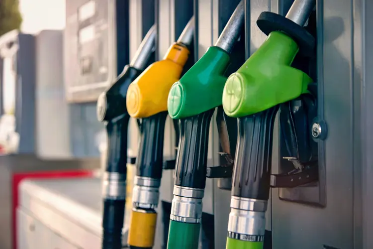 Combustíveiss: os preços são referentes ao valor vendido para as distribuidoras a partir das refinarias (Sol de Zuasnabar Brebbia/Getty Images)