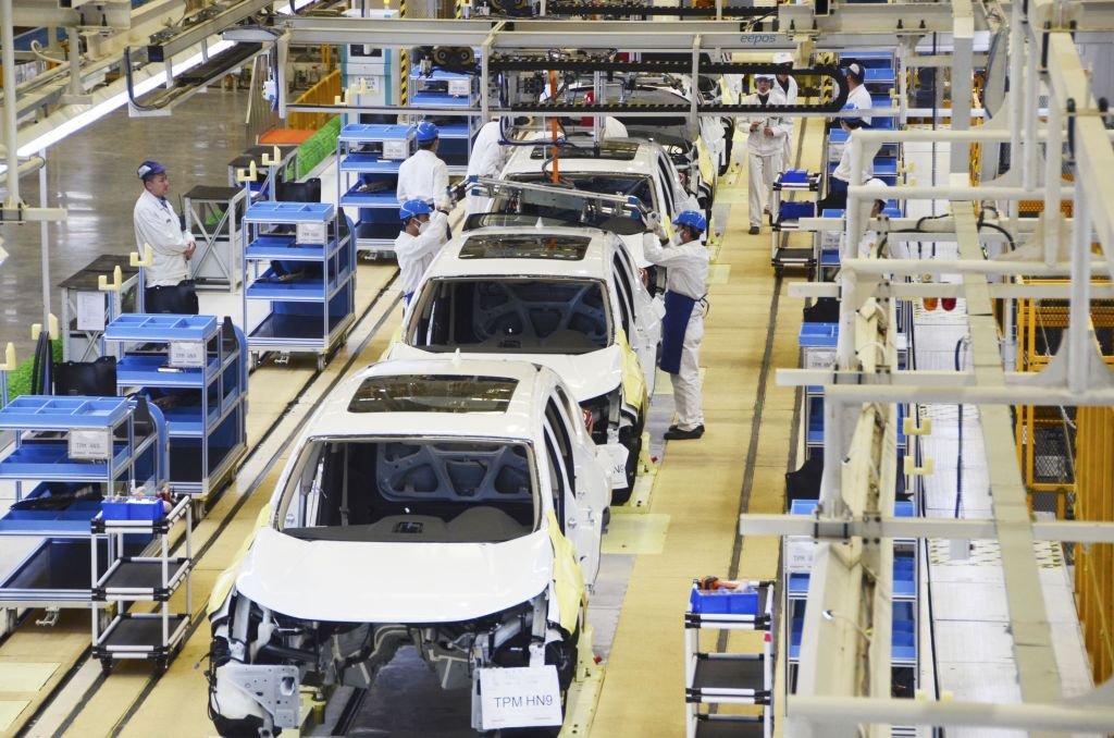 Vendas de automóveis na China caem 79,1% em fevereiro