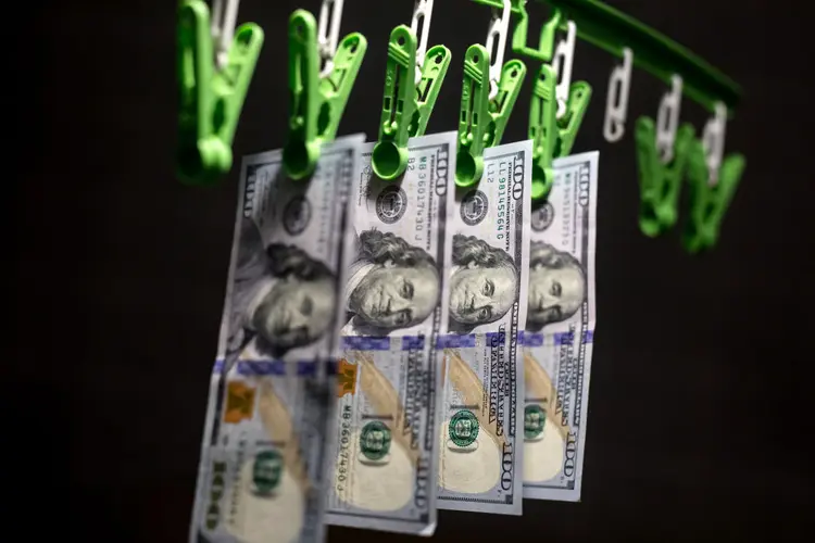 Dólar: a moeda americana acumula alta de 14,15% (Paul Yeung/Bloomberg/Getty Images)
