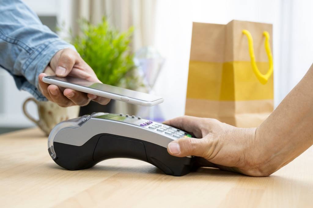 Consumidores querem usar o celular e até geladeira para fazer compras
