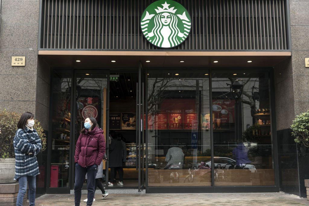  Starbucks: coronavírus deve comprometer crescimento da companhia na China (Getty Images/Qilai Shen)