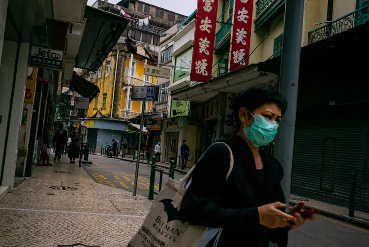 China: BCs de vários países analisam medidas para frear o impacto do coronavírus (Billy H.C. Kwok/Bloomberg/Getty Images)