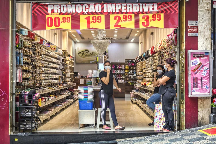 Varejo: levantamento da FecomercioSP diz que a medida de quarentena do governo estadual afeta mais de 1 milhão de empregos formais (Rodrigo Capote/Getty Images)