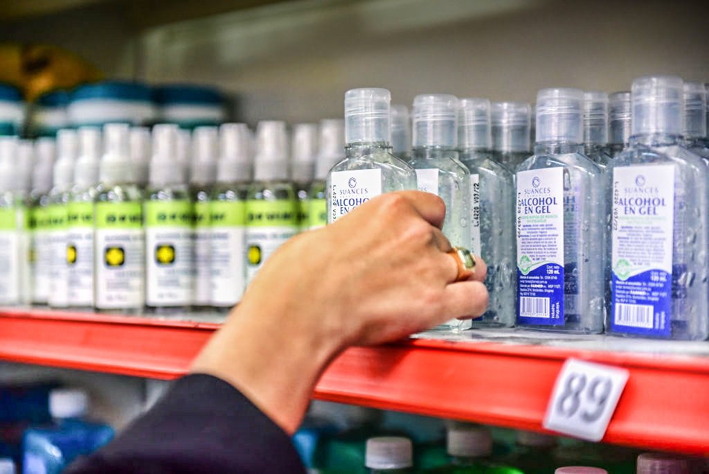 OMS indica produto alternativo para substituir álcool em gel