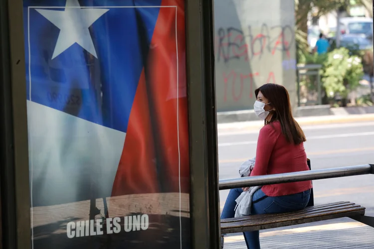 Chile: país alega que as evidências apontam para risco reduzido após um primeiro ataque de coronavírus (Marcelo Hernandez/Getty Images)