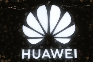 FAW e Huawei firmam acordo de cooperação em logística inteligente e transformação digital