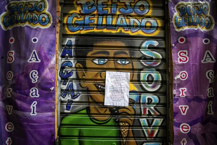 Comércio fechado no Rio de Janeiro: isolamento social foi decretado por conta do coronavírus. 24 de março de 2020. (Buda Mendes/Getty Images)