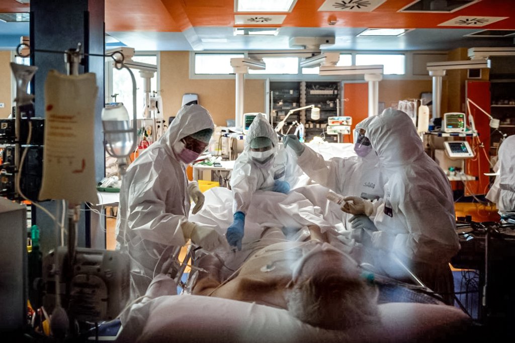 Coronavírus: número de mortes registrado nesta sexta na Itália é o maior desde o início da pandemia (Getty Images/Antonio Masiello)