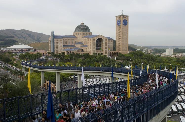 Basílica: Para o juiz, "considerar como essenciais atividades religiosas, lotéricas é ferir de morte a coerência que se espera do sistema jurídico" (Getty/Getty Images)